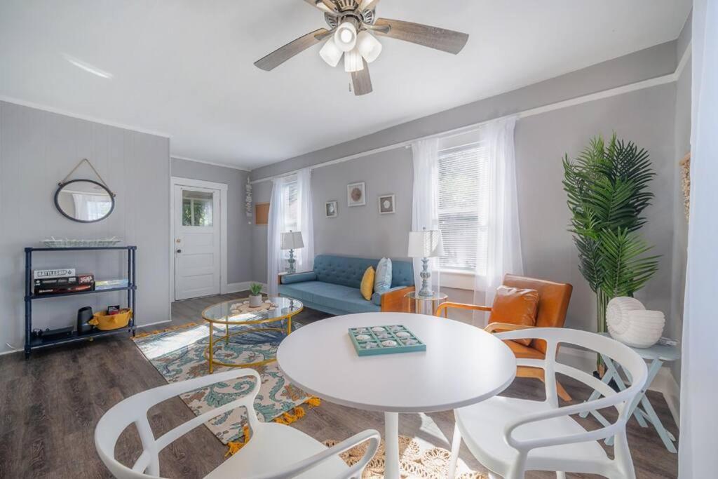 Serene Beachy Bungalow With Large Screened Porch! Tampa Ngoại thất bức ảnh