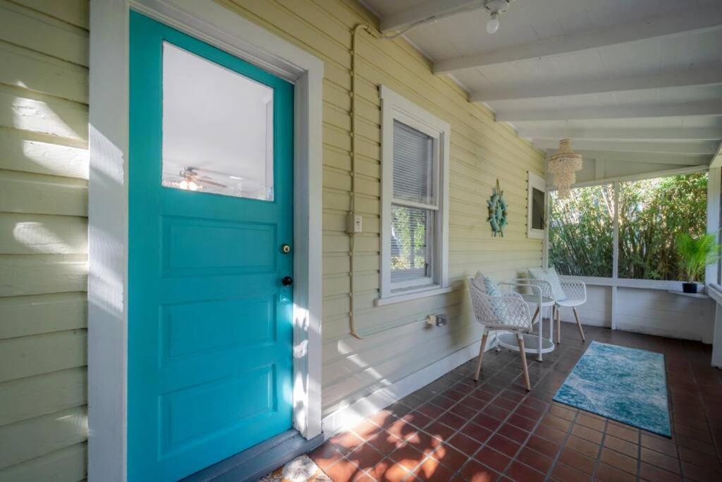 Serene Beachy Bungalow With Large Screened Porch! Tampa Ngoại thất bức ảnh