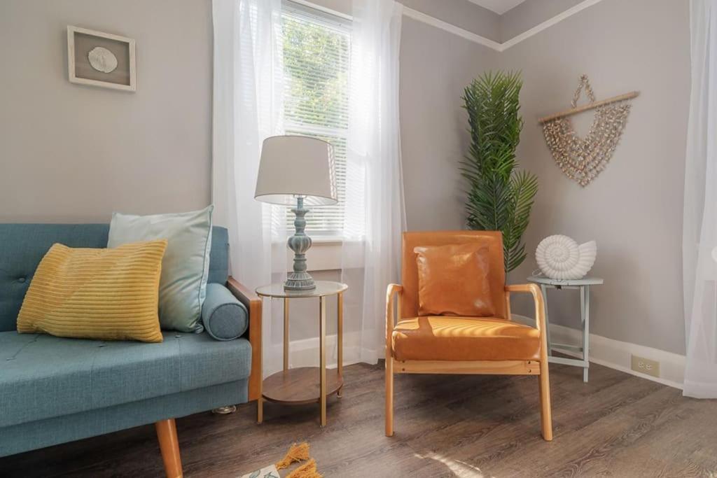 Serene Beachy Bungalow With Large Screened Porch! Tampa Ngoại thất bức ảnh
